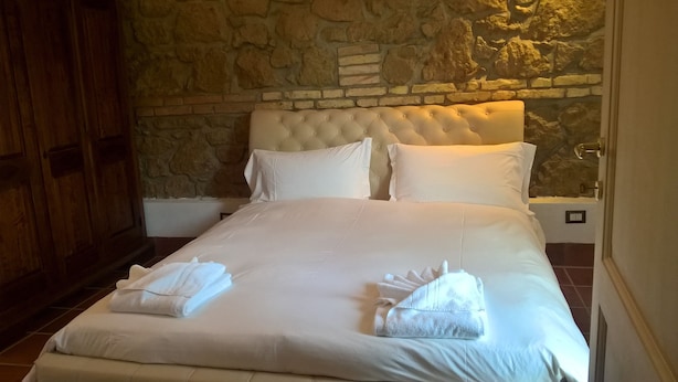 Unclassified image, 1 of 20, button - Agriturismo Tenuta de Castro (Aprilia)