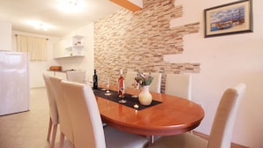 Apartment, 3 Bedrooms, Sea View | Private kitchen | Full-sized fridge, stovetop, electric kettle, cookware/dishes/utensils - Apartmani Rasic (Makarska)