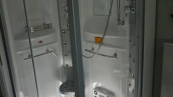 Luxury Apartment, Garden View | Bathroom shower
