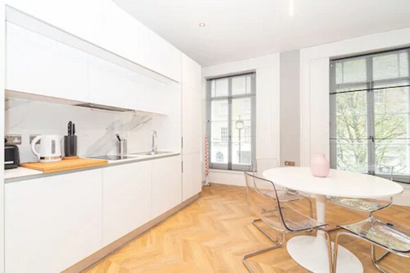 Interior - PML Apartments Southwick Street (London)