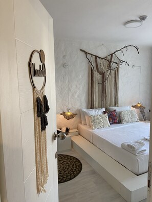 deluxe odalar boho-hippie-dreamcather-mandala | Egyptian cotton sheets, premium bedding, minibar, iron/ironing board