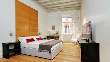 Apartment, 2 Bedrooms | Individually decorated, individually furnished, desk, iron/ironing board