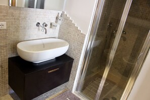 Double Room (Grey) | Bathroom