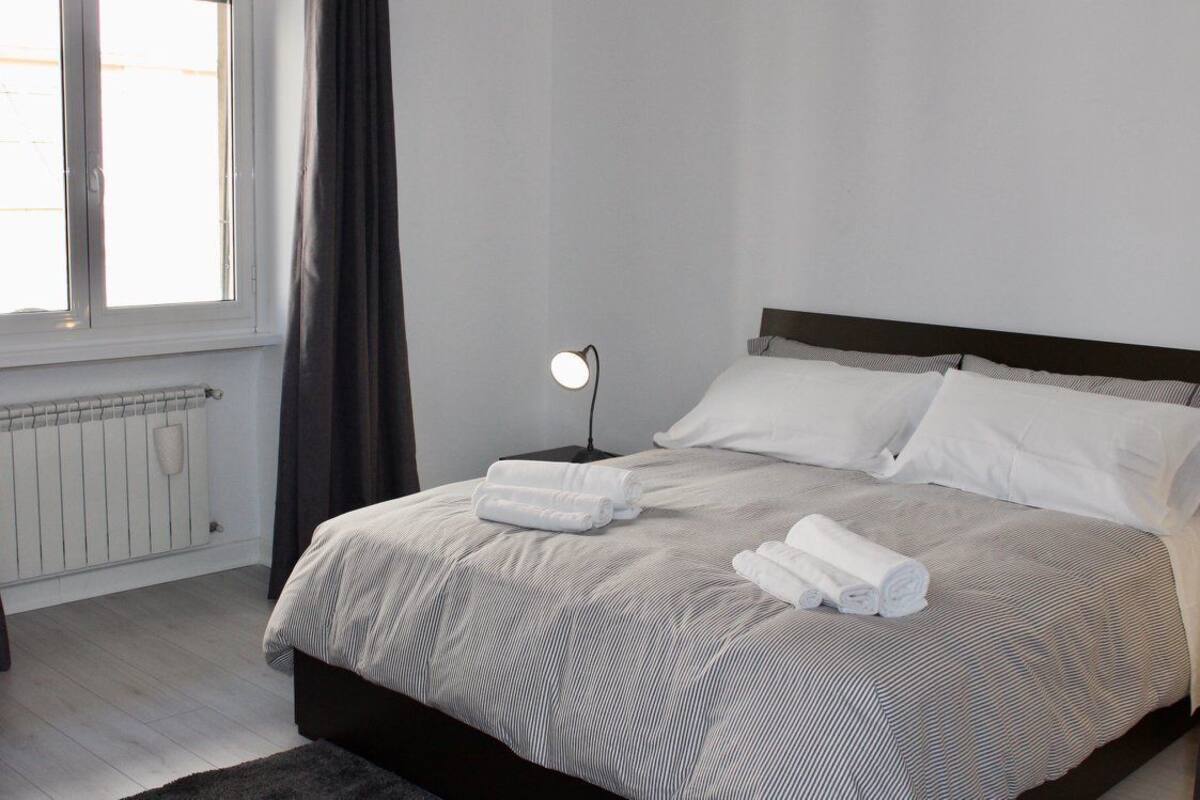 Double or Twin Room (Brown) | Desk, free cots/infant beds, free WiFi, bed sheets