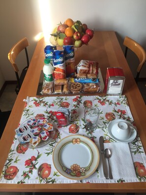 فطور كامل مجانًا يوميًا