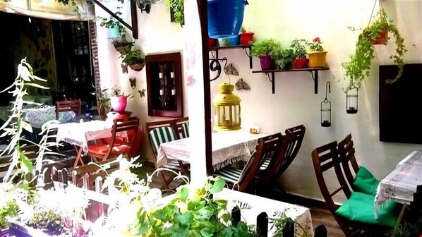 Exterior - Antikhan Hotel (Ayvalik)