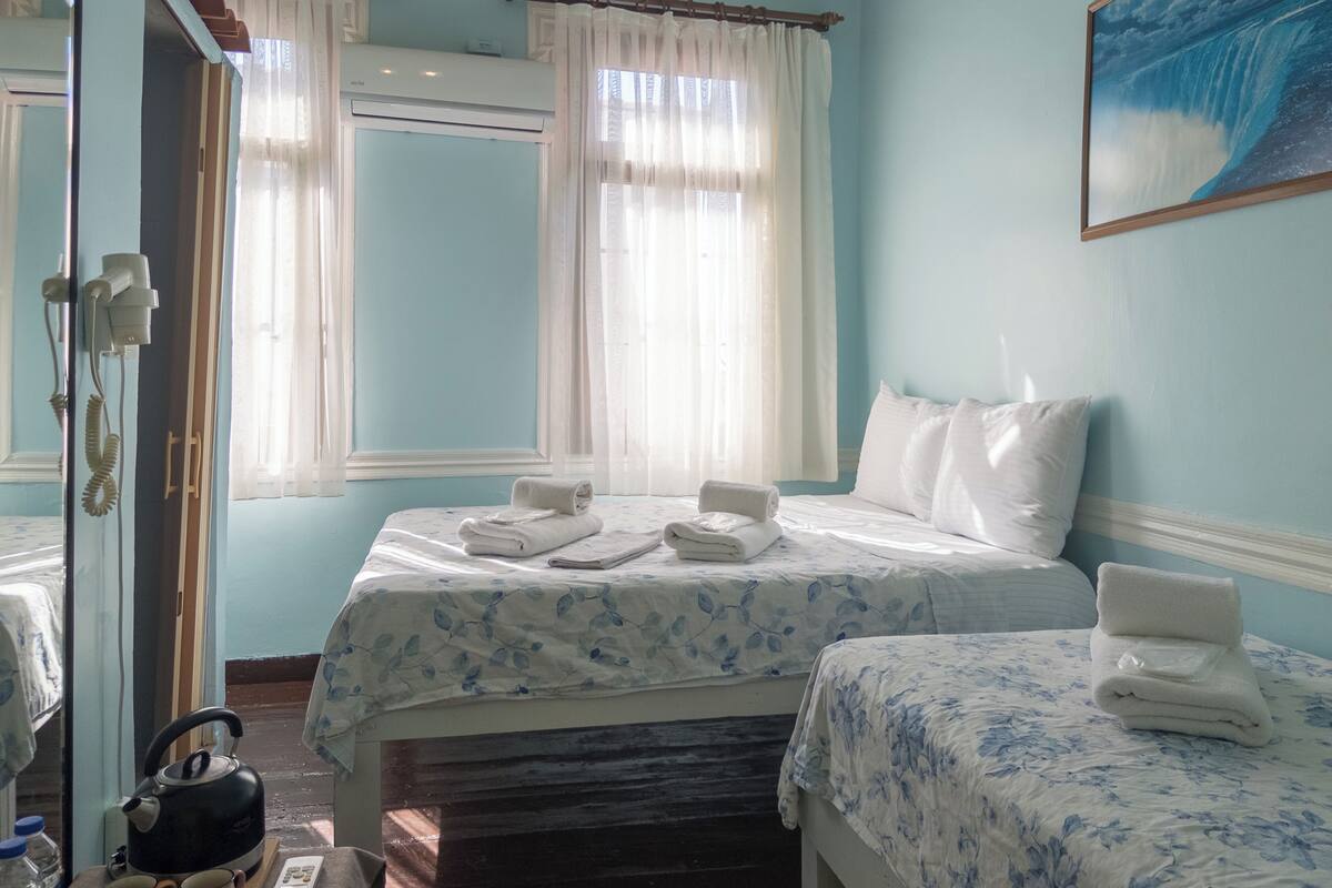Standard Triple Room | Premium bedding, iron/ironing board (on request), WiFi (free)