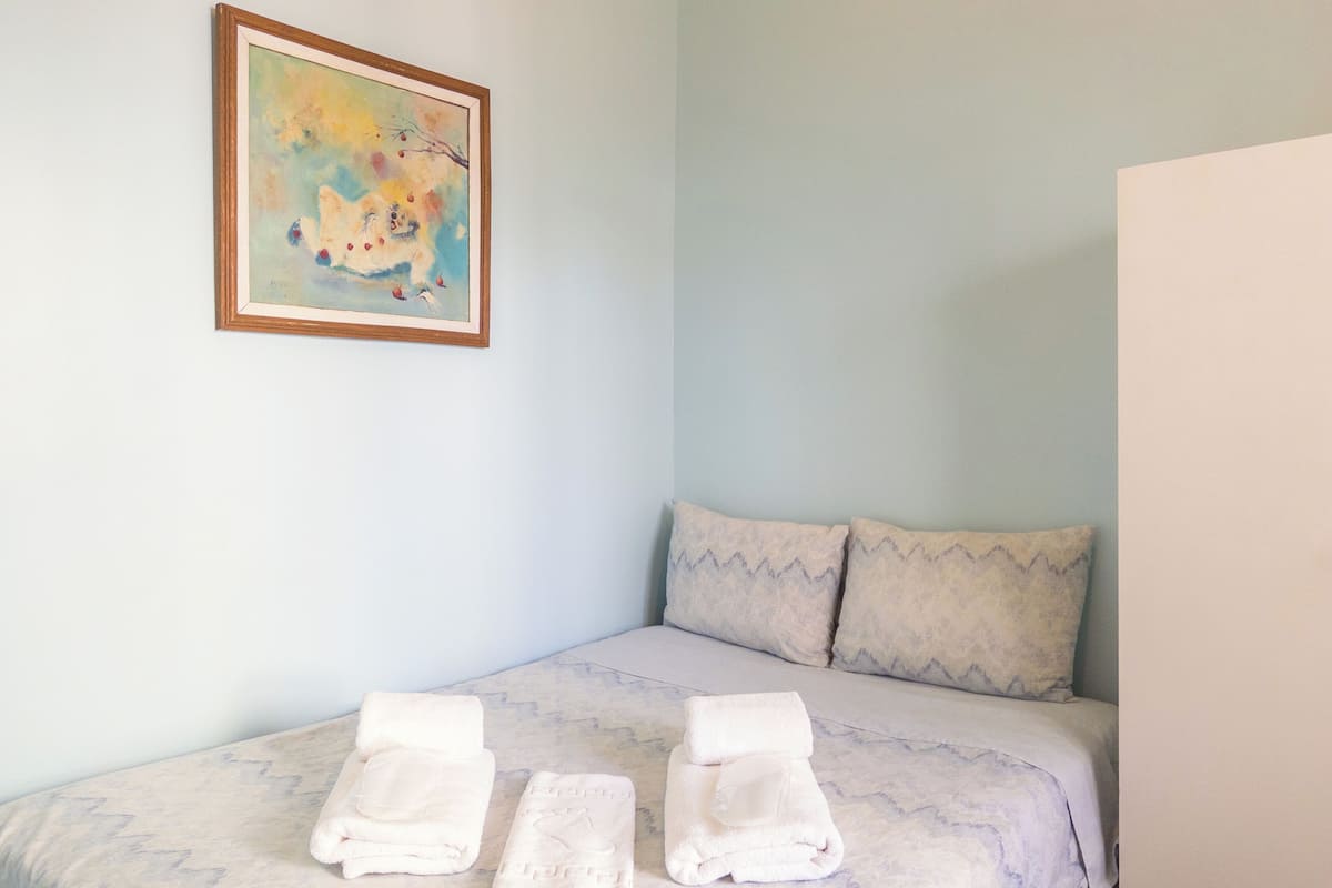 Economy Double Room | Premium bedding, iron/ironing board (on request), WiFi (free)