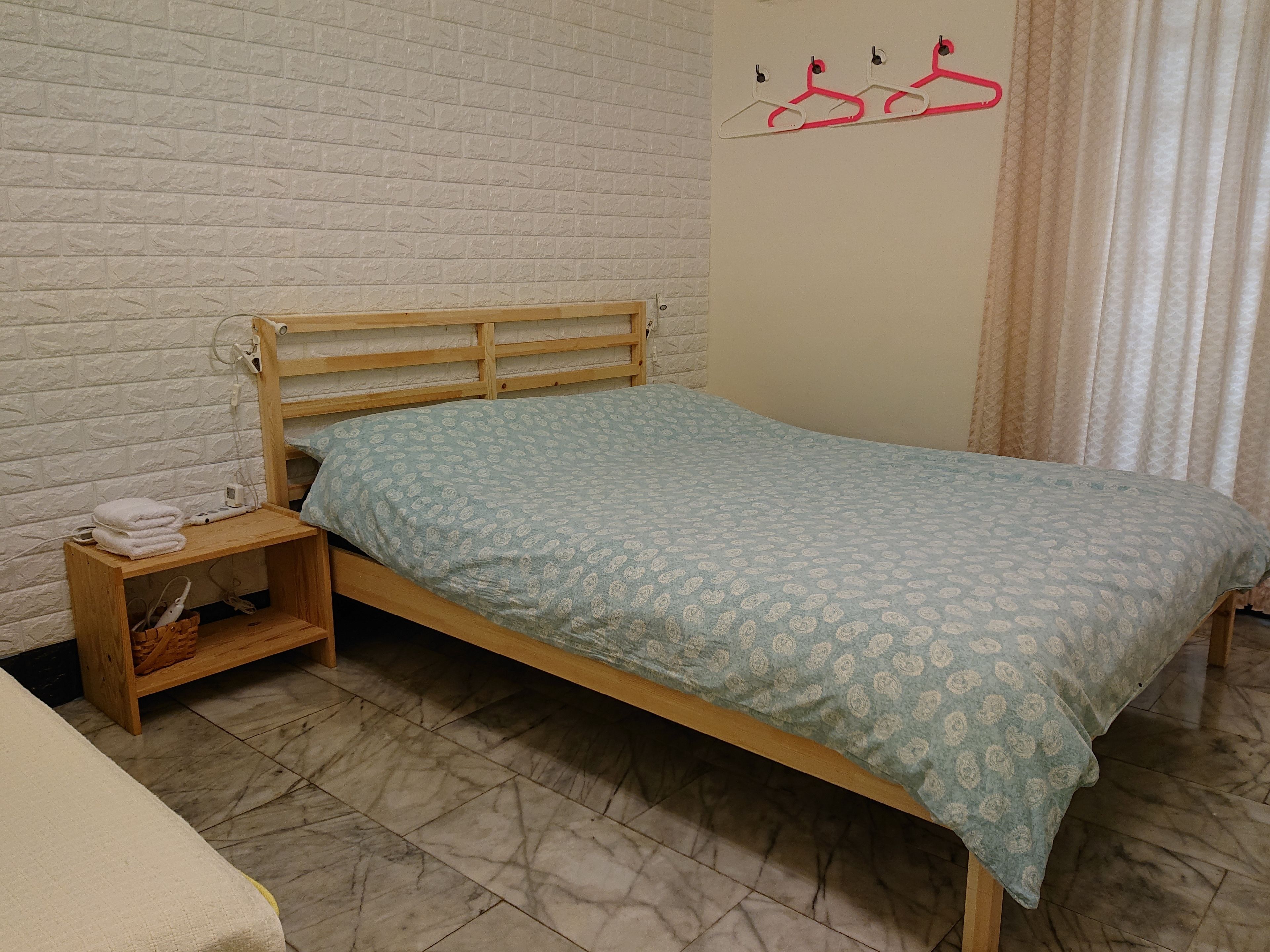 Blackout curtains, free WiFi, bed sheets