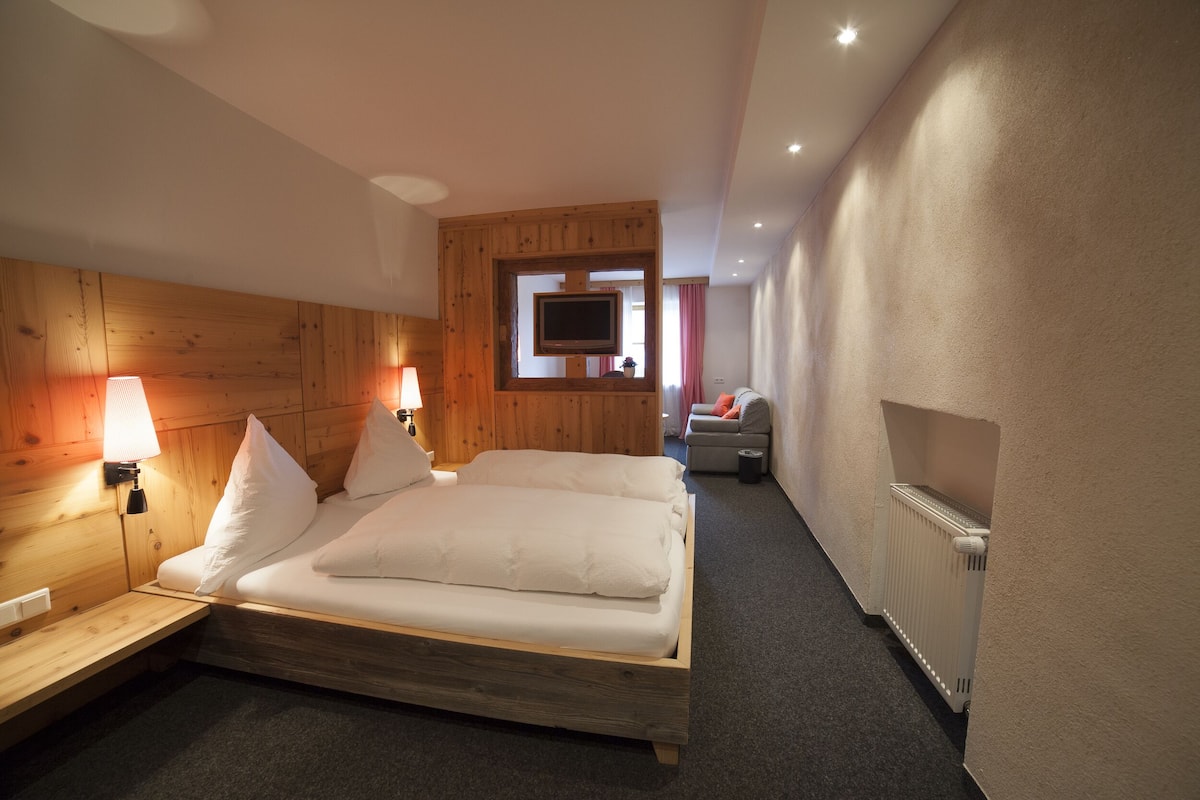 Quadruple Room | Hypo-allergenic bedding, desk, blackout curtains, cots/infant beds