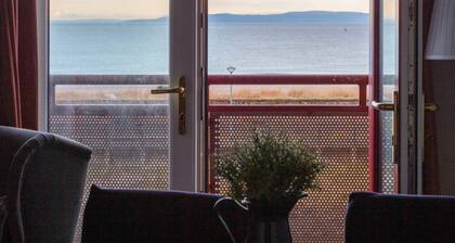 Bay View - Donnini Apartments