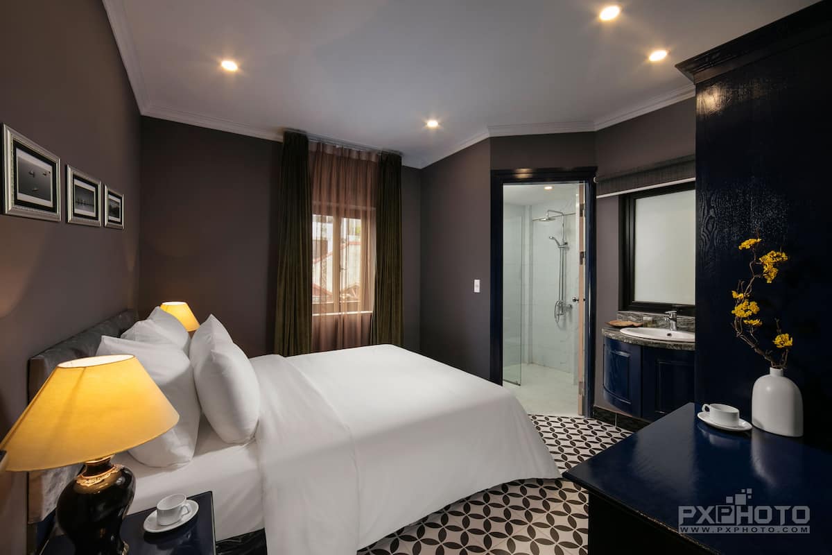 Classic Double | 1 bedroom, down comforters, memory foam beds, minibar