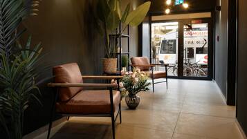 Lobby-Lounge