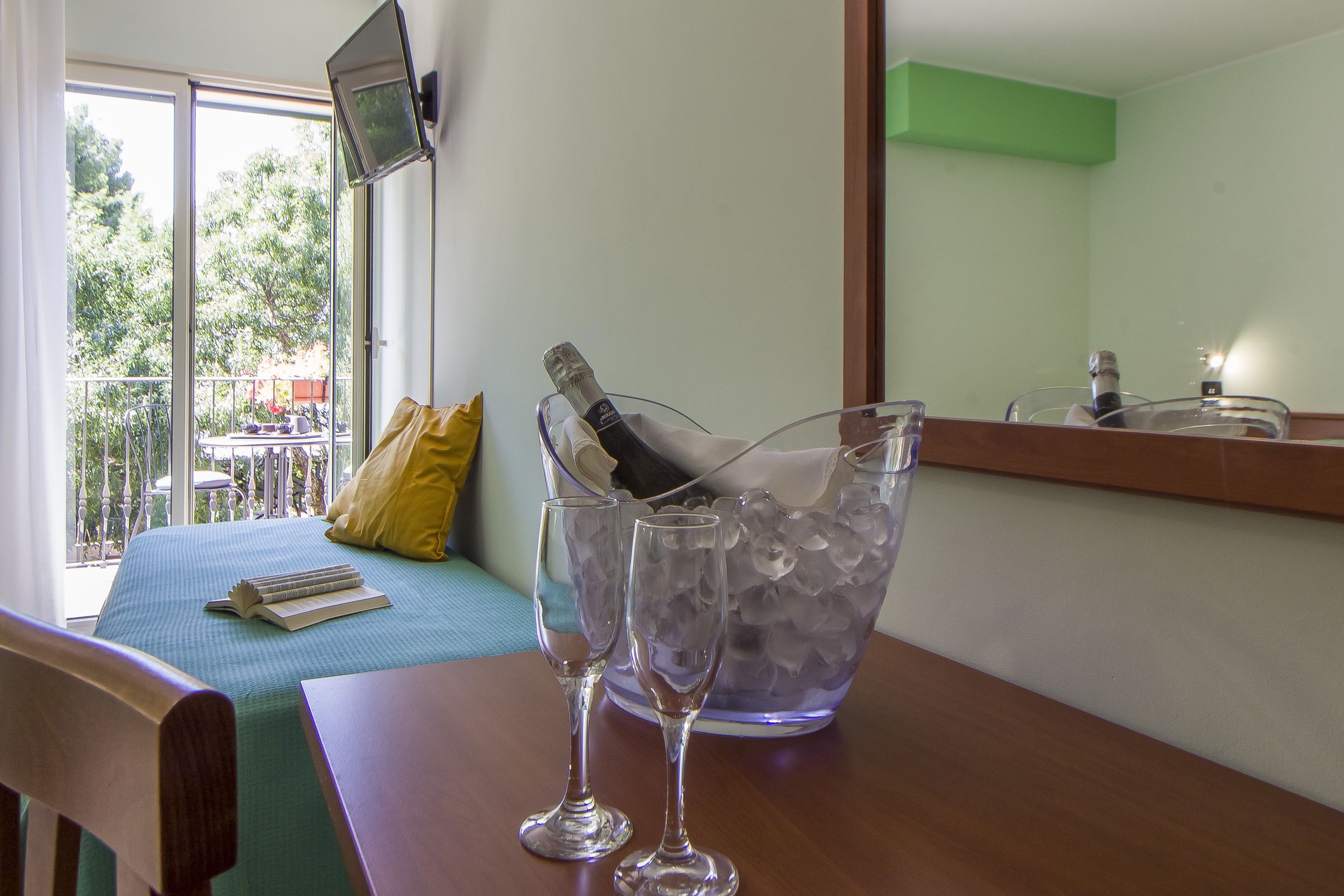 Kamar Triple Superior | Meja kerja, setrika/meja setrika, Wi-Fi gratis, dan seprai linen