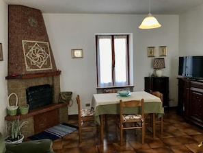 Villa, 2 Bedrooms | Living area