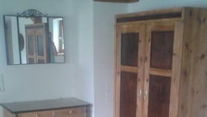 Apartment, Ground Floor | Cribs (free), bed sheets - Drechslerhaus (Sankt Johann in Tirol)