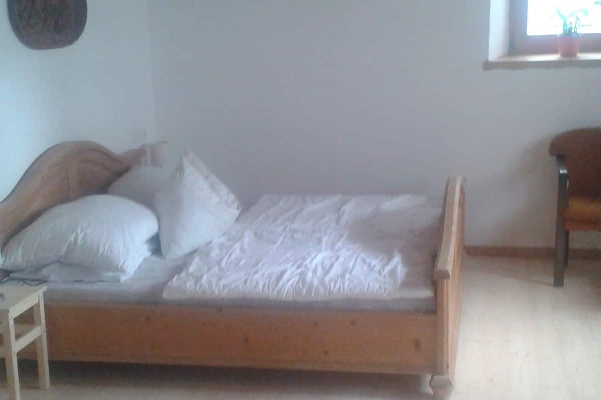 Apartment, Ground Floor | Cribs (free), bed sheets