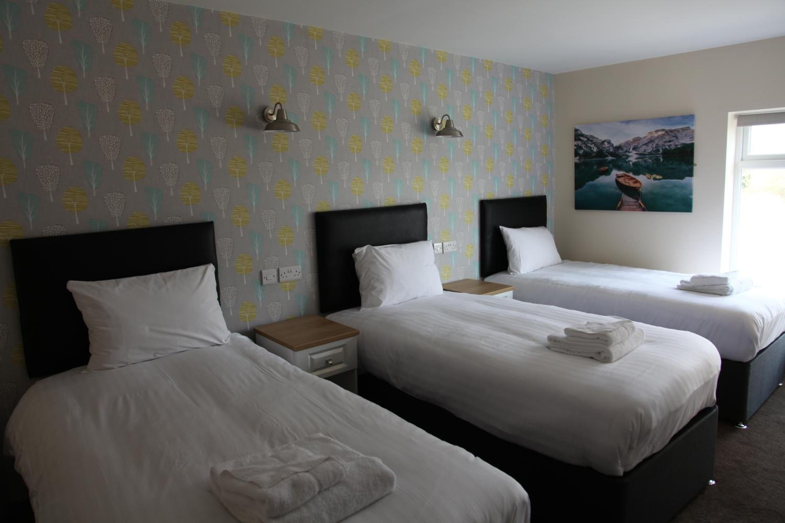 free wifi, bed sheets, wheelchair access