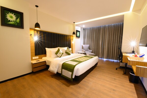 1 bedroom, in-room safe, desk, laptop workspace