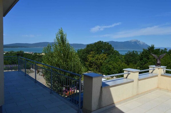 Suite Comfort, 5 kamar tidur, pemandangan danau | Pemandangan danau