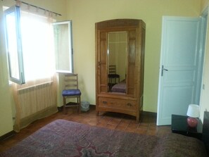 Deluxe Double Room, Shared Bathroom | Free WiFi - Forest View B&B (Arquata Scrivia)