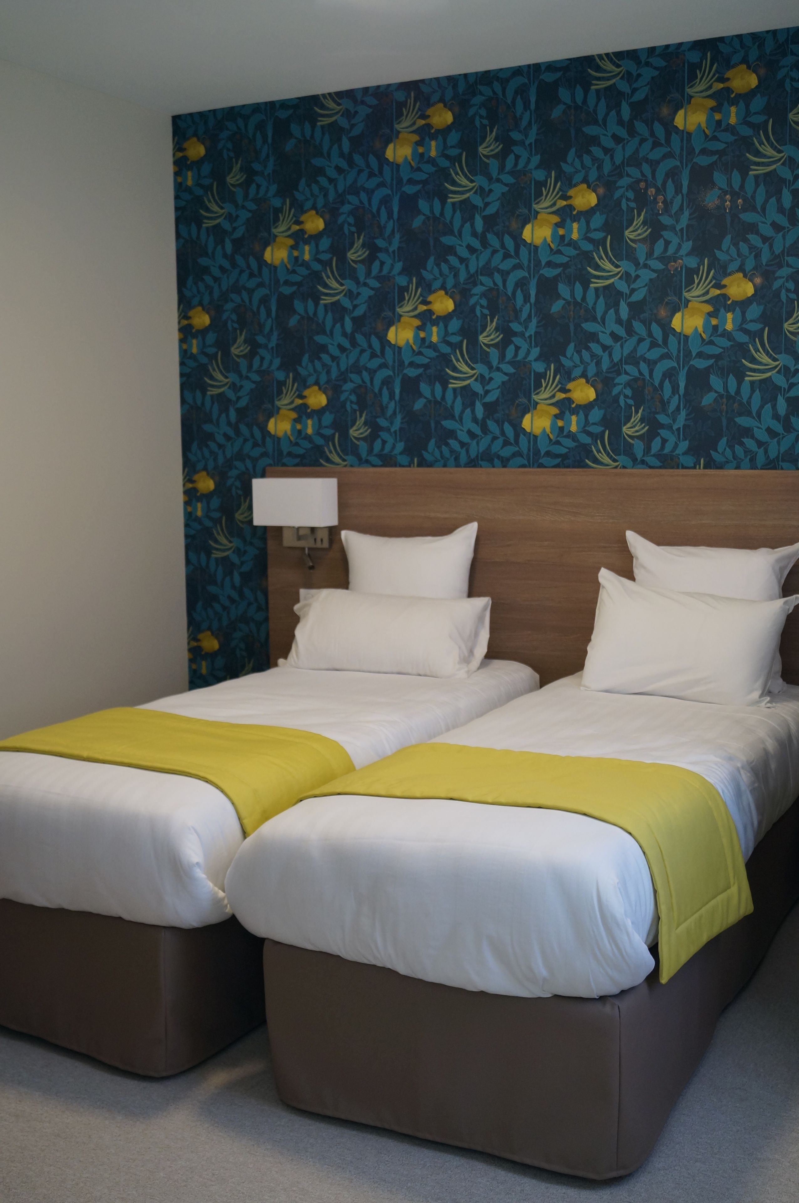 Premium bedding, in-room safe, desk, laptop workspace