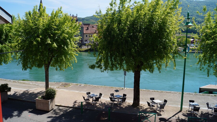 Hotel du Rhone Seyssel