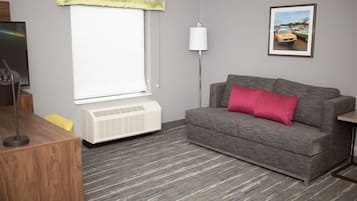 Studio, 1 kingsize bed, koelkast & magnetron (Wet bar) | Luxe beddengoed, individueel gedecoreerd, individueel gemeubileerd