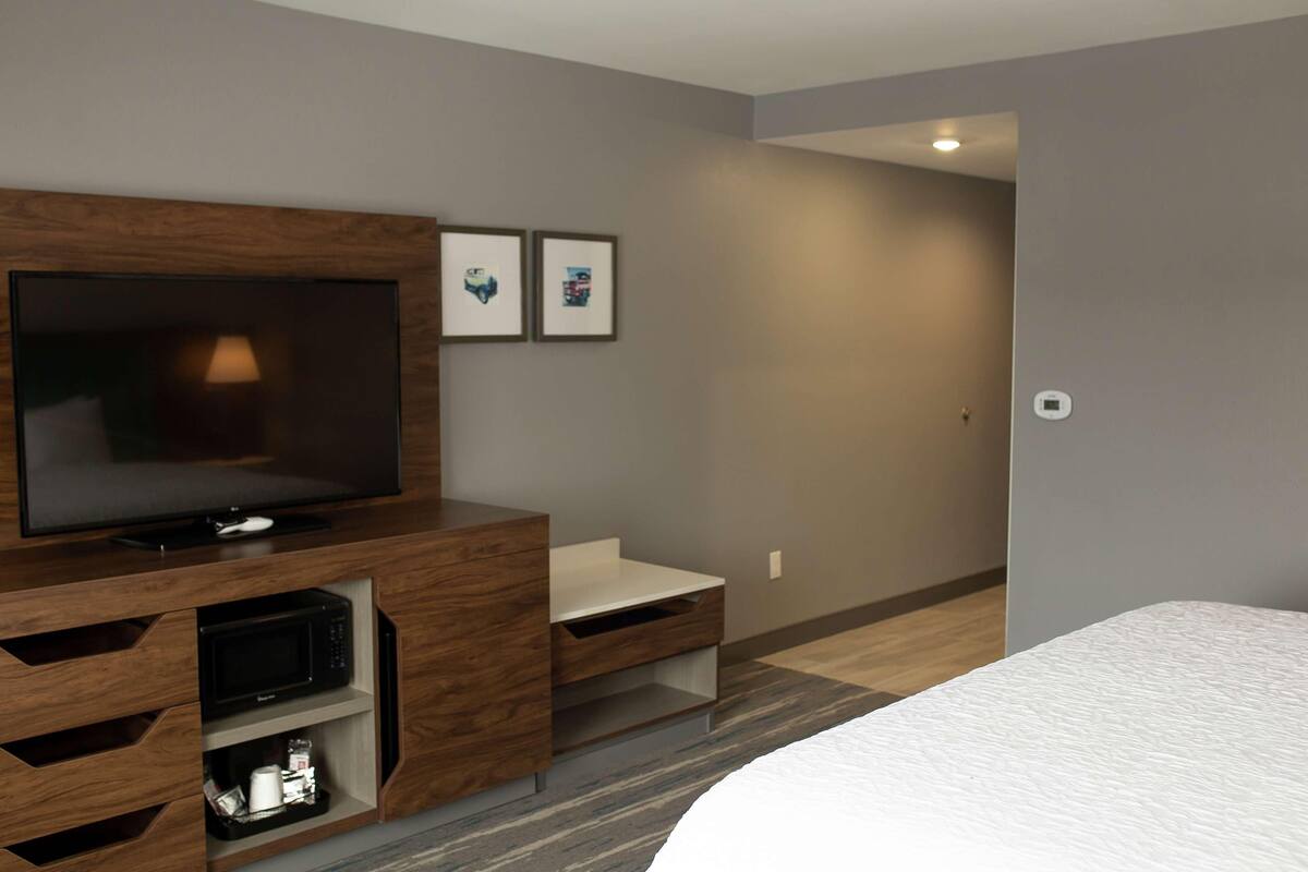 Premium bedding, desk, blackout curtains, iron/ironing board