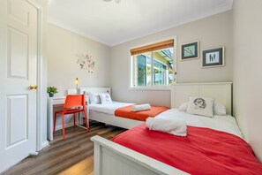 28 Kanimbla Street Katoomba-5