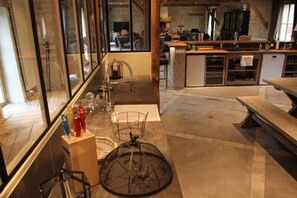 Luxury House, Ensuite (Instant Morienval La Vue) | Restaurant