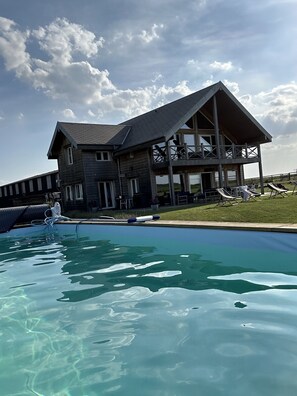 Panoramic Chalet, Ensuite | Outdoor pool