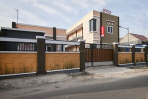 Front of property - OYO 725 My Arm Home & Stay (Medan)