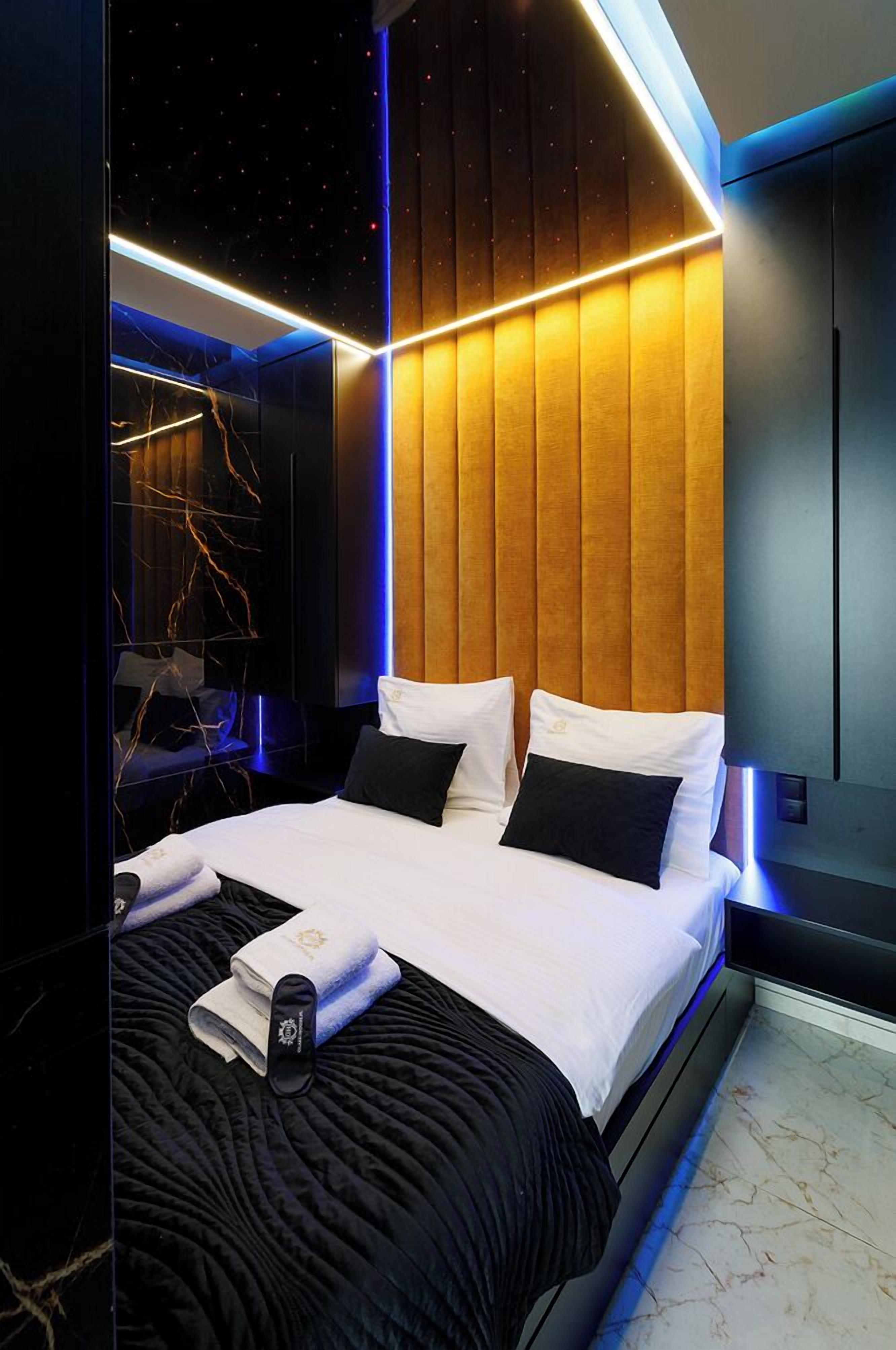 Panorama studio suite, 1 queensize bed met slaapbank, uitzicht op stad | Italiaanse Frette-lakens, luxe beddengoed, pillowtop-bedden