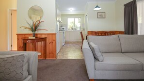 Smart TV, DVD player