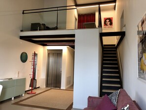 Panoramic-Apartment, Flussblick (4)