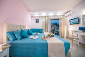 Hypo-allergenic bedding, minibar, in-room safe, blackout curtains - Palotel Design Gouvia (Corfu)