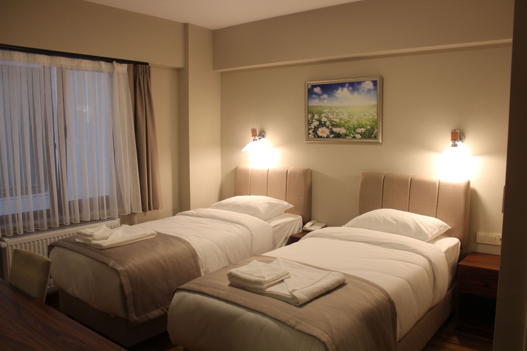 Minibar, Wi-Fi gratuit, draps fournis
