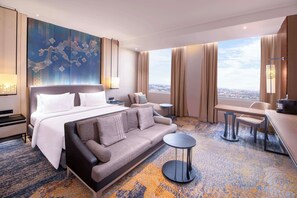 Junior Room | Pillowtop beds, in-room safe, desk, laptop workspace - Radisson Lampung Kedaton (Bandar Lampung)