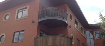 Pretty Properties Tillage Green