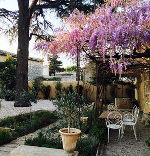 Terrace/patio - L'Ancien Presbytère (Sagries)