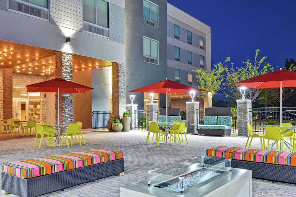 Home2 Suites by Hilton Charlotte Piper Glen