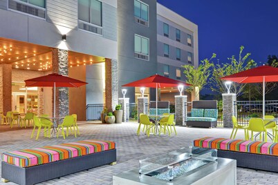 Home2 Suites by Hilton Charlotte Piper Glen