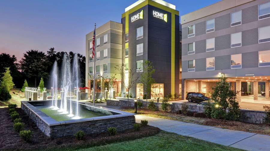 Home2 Suites by Hilton Charlotte Piper Glen