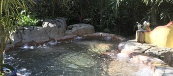 Family room for 7 pax w/ 2 bedrooms, 2 T&B, 2 queen size and 1 single bed w/ private sala