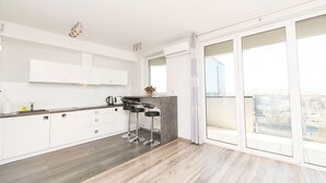 Apartment, 1 Schlafzimmer | Wohnbereich | LCD-Fernseher