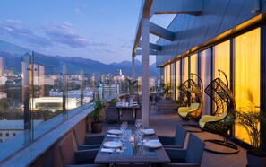 Terrace/patio - DoubleTree by Hilton Almaty (Almaty)
