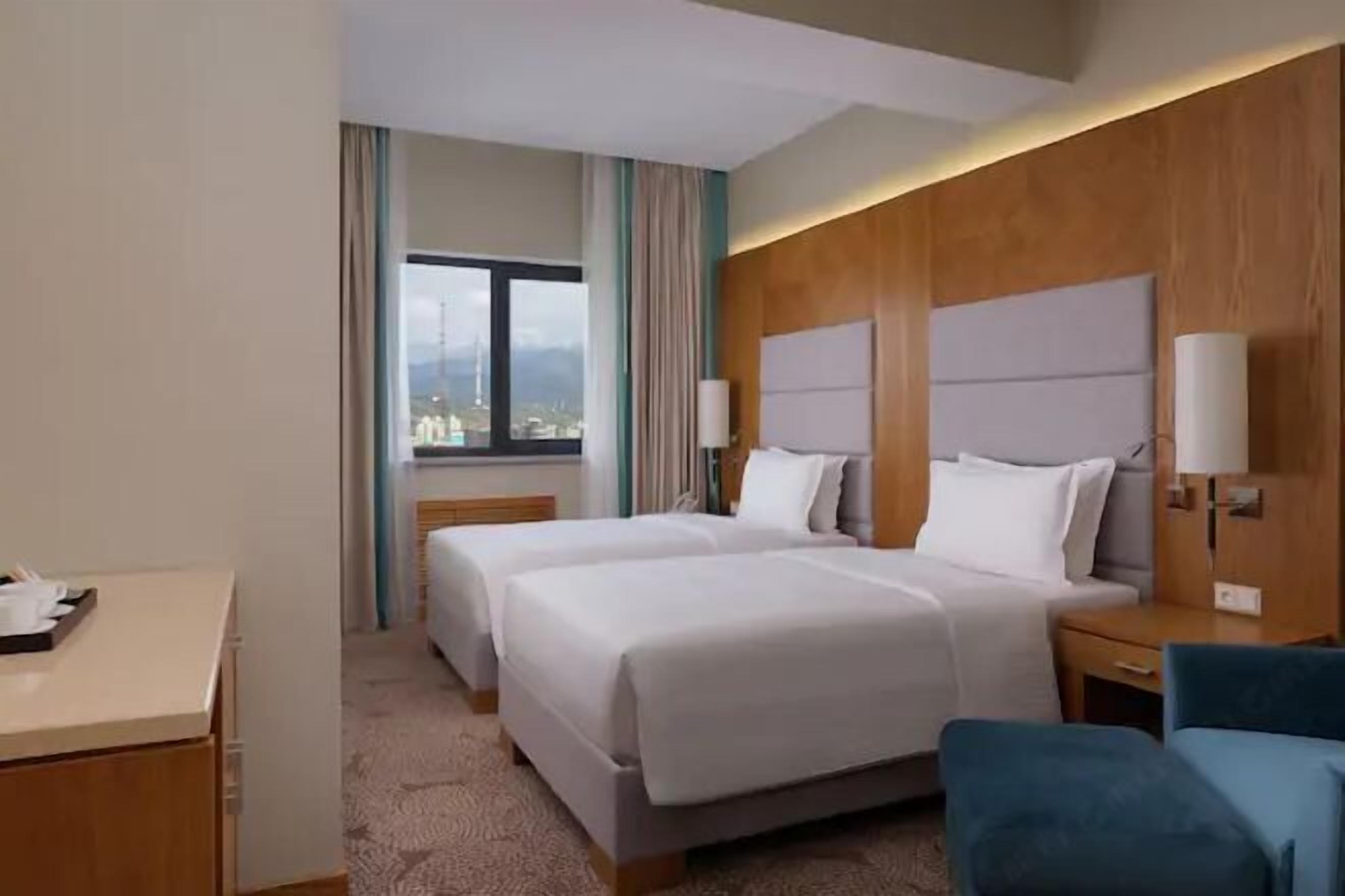 미니바, 객실 내 금고, 책상, 암막 커튼