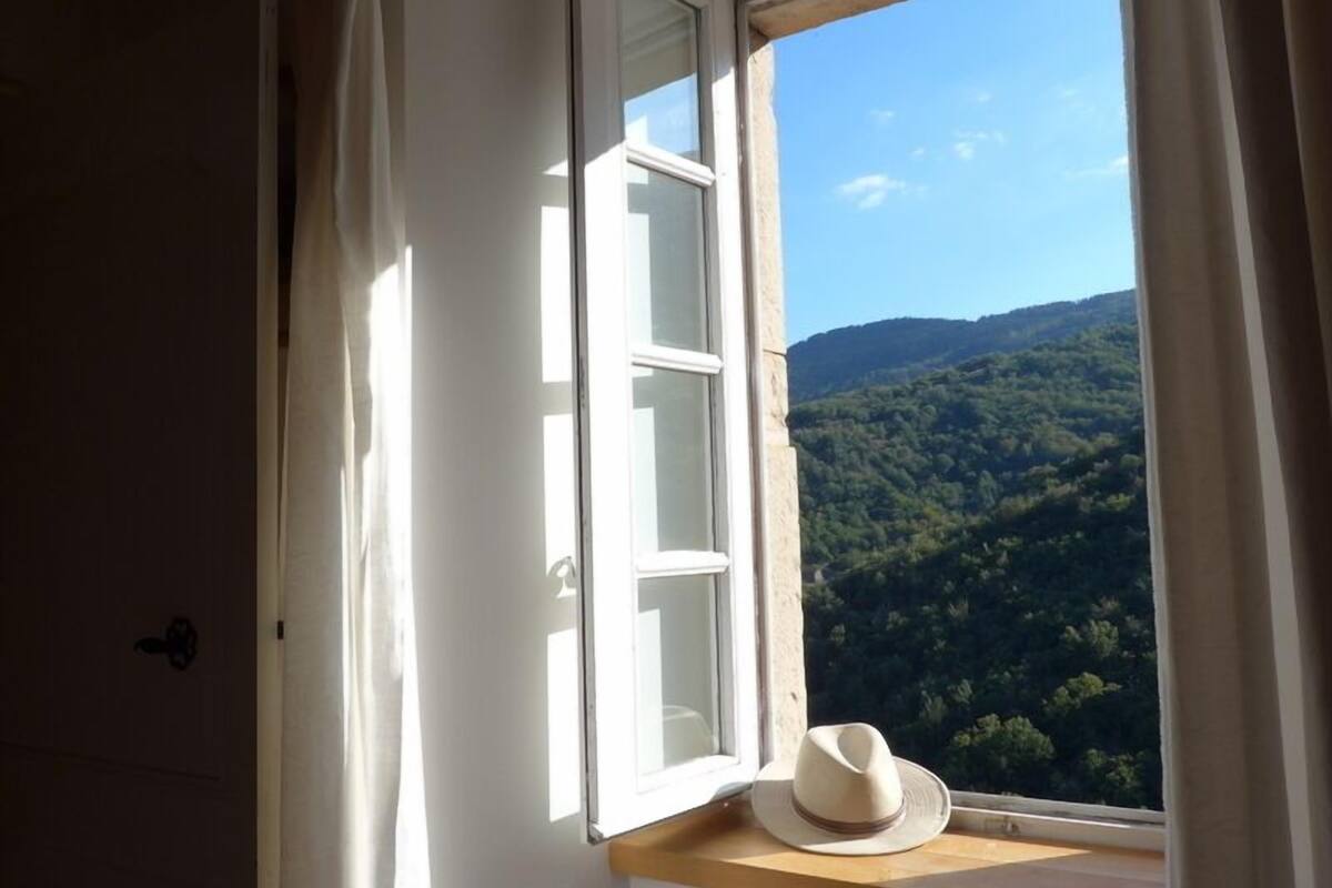 Chambre Double, 1 lit double | Vue de la chambre