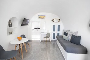 Studio, Sea View (1) | Living area | Flat-screen TV - White Side Suites (Santorini)